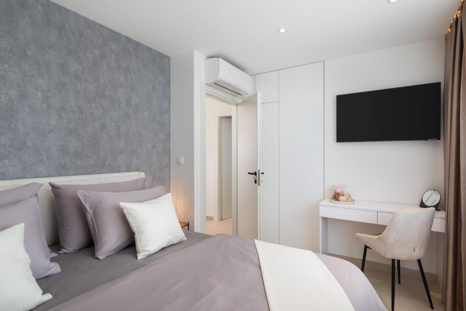 Luxury Apartment Silvery In Split Center With Jacuzzi, Sauna And Parking Екстериор снимка